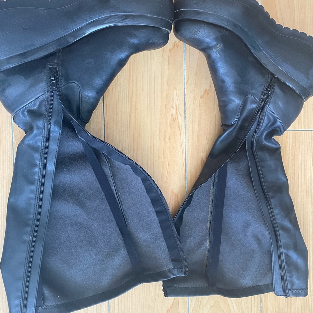 Steve Madden UO Exclusive Duggie Platform Knee-High Boot